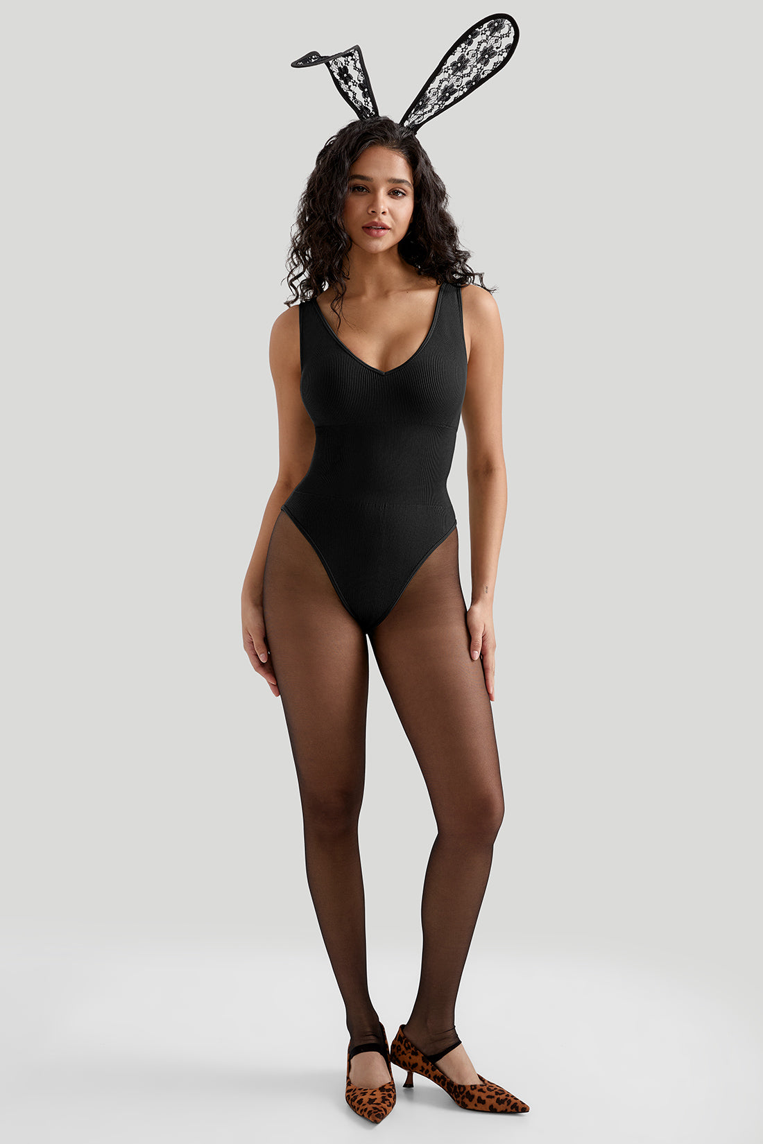 *Market-leading*Comfortable Deep V-Neck bodysuit