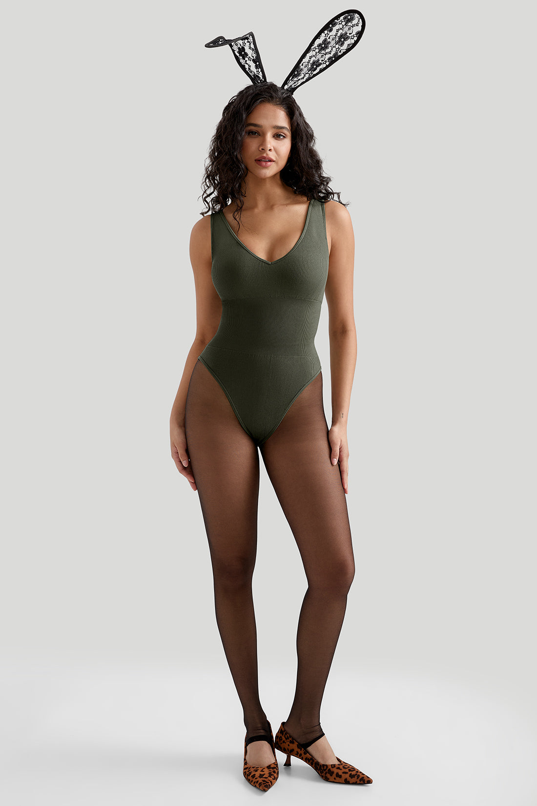 *Market-leading*Comfortable Deep V-Neck bodysuit
