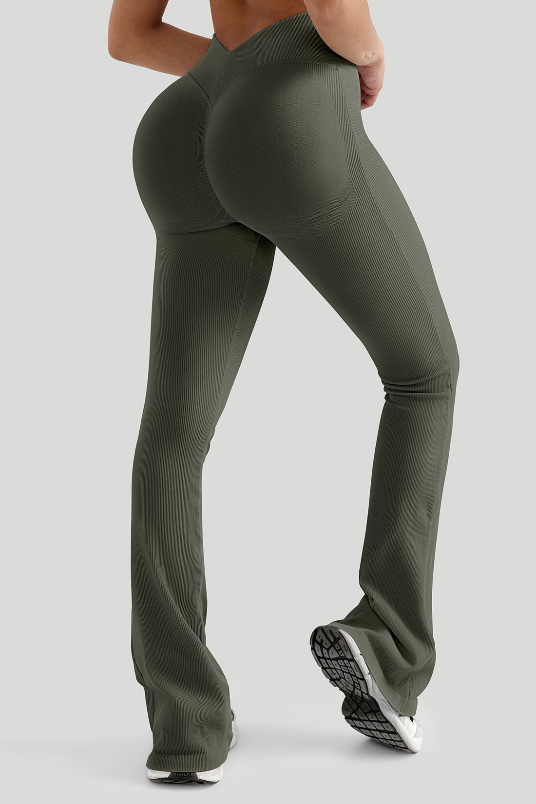 *Market-leading*Comfortable Deep V-Neck Tank Top and legging Set