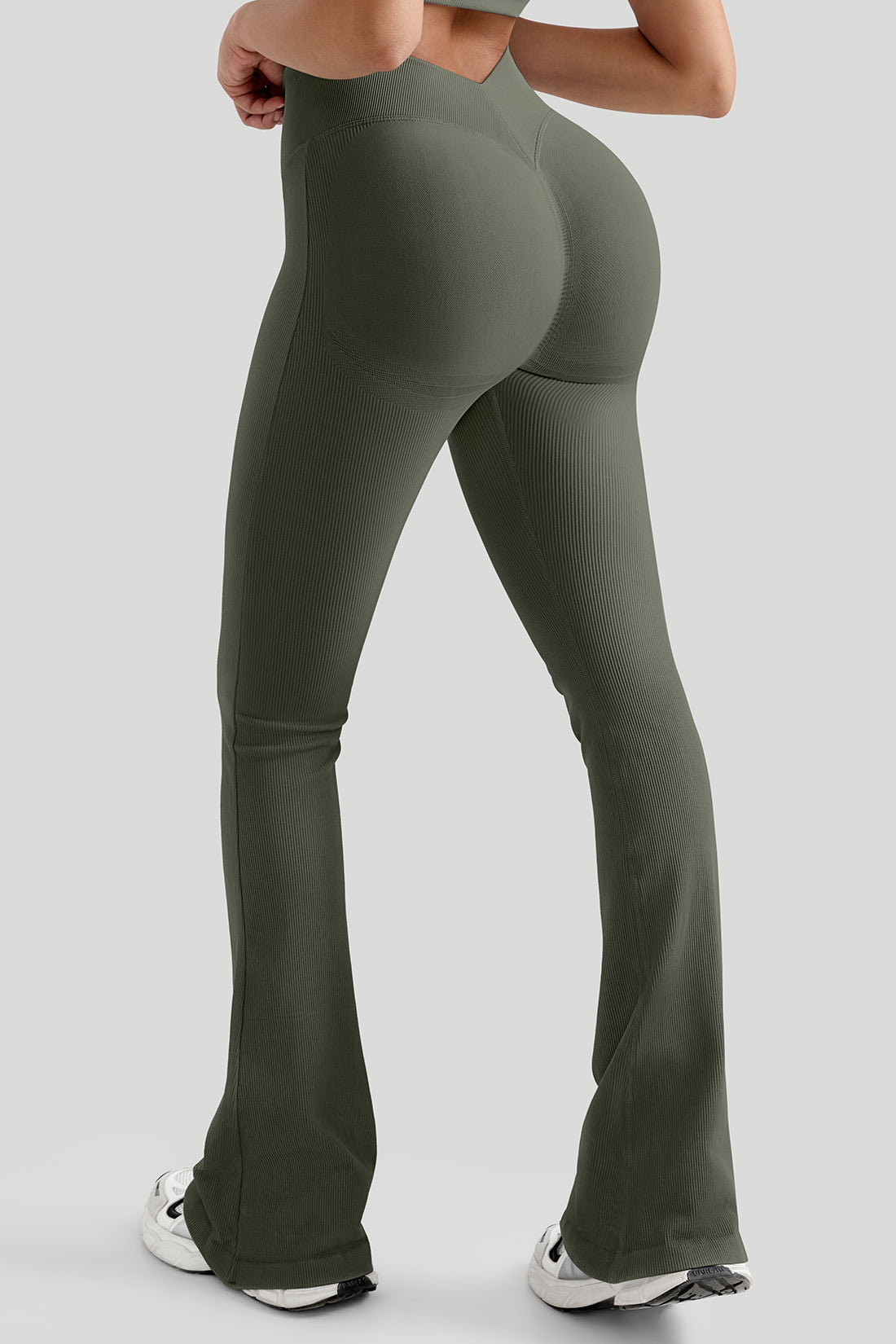 *Market-leading*Comfortable Deep V-Neck Tank Top and legging Set