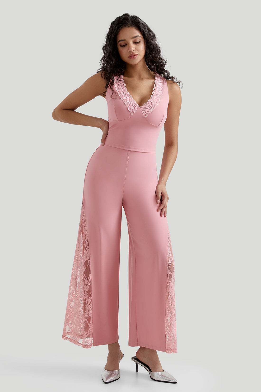 *Market-leading*Comfortable Sleeveless top and Lace Wide-leg Set