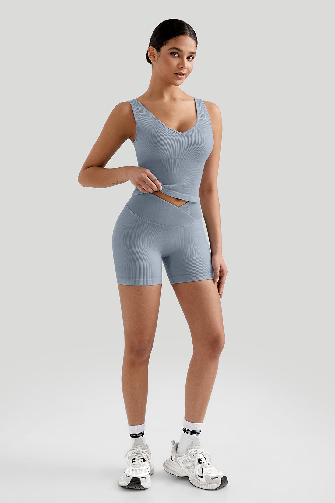*Market-leading*Comfortable Deep V-Neck Tank Top and short pants Set