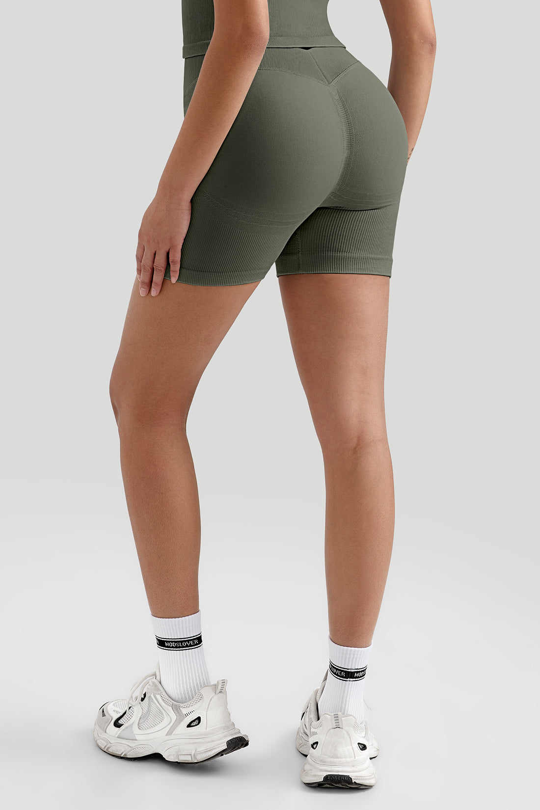 *Market-leading*Comfortable Deep V-Neck Tank Top and short pants Set