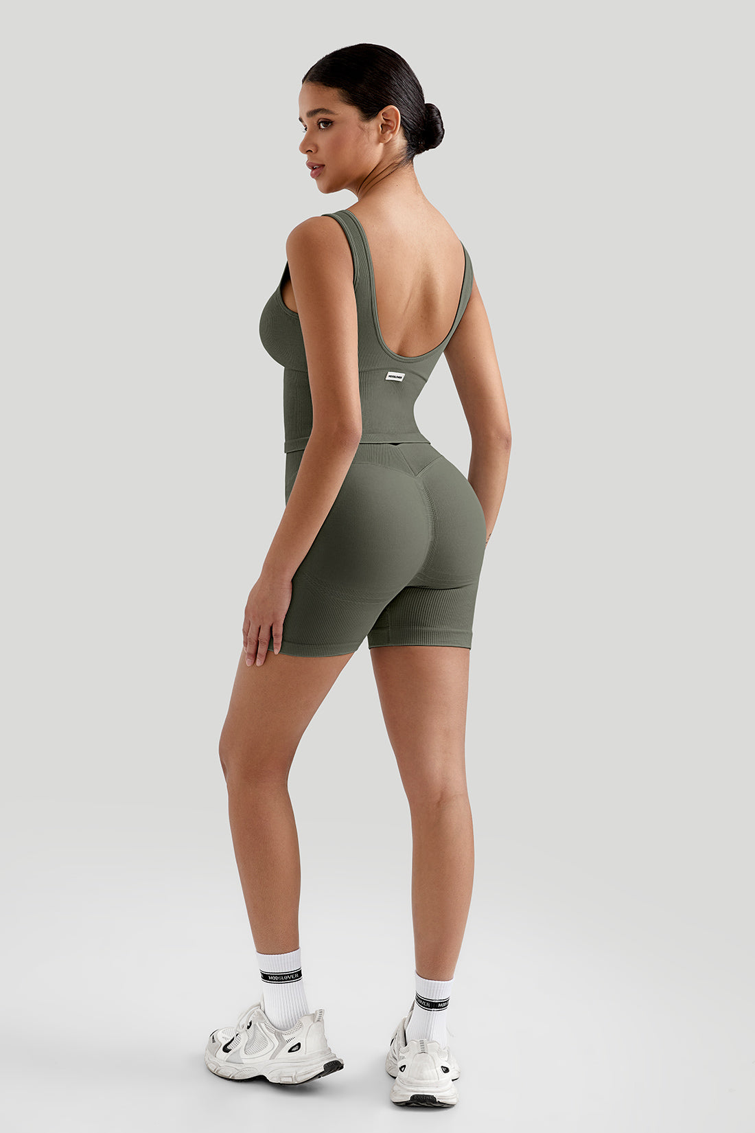 *Market-leading*Comfortable Deep V-Neck Tank Top and short pants Set