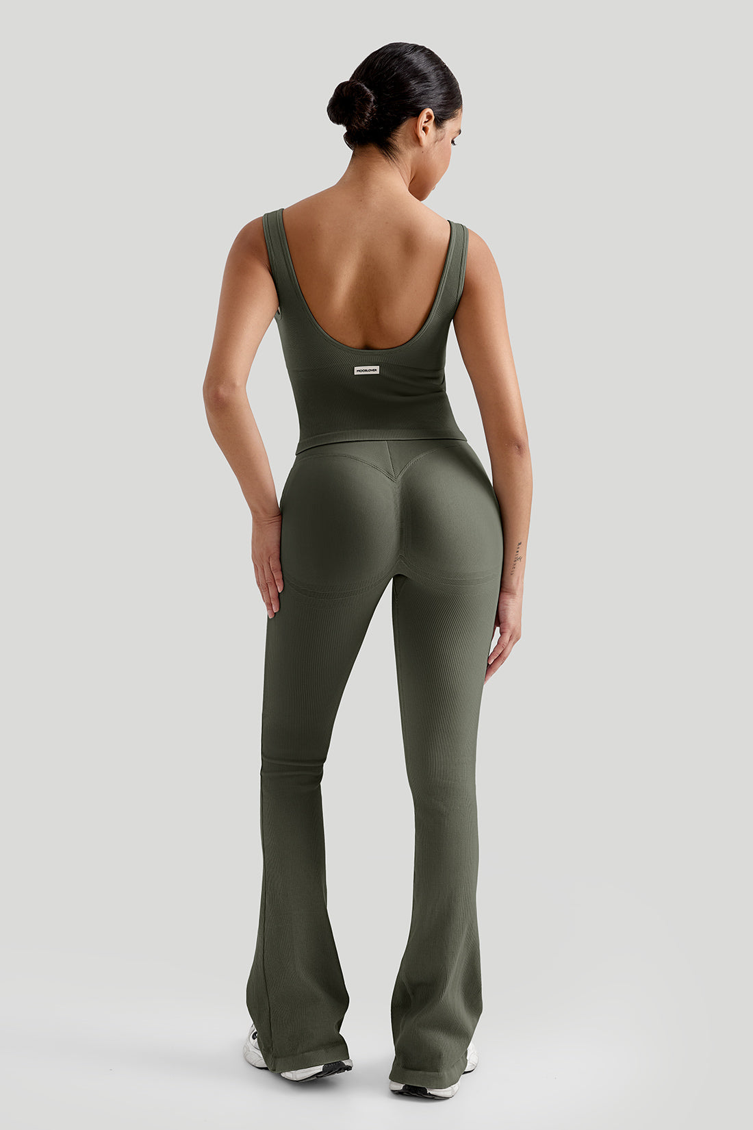 *Market-leading*Comfortable Deep V-Neck Tank Top and legging Set