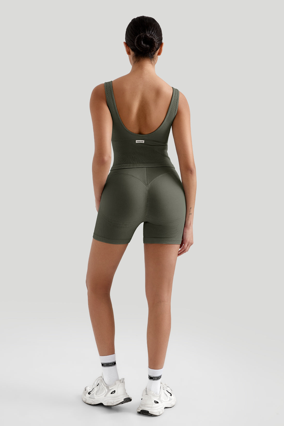 *Market-leading*Comfortable Deep V-Neck Tank Top and short pants Set