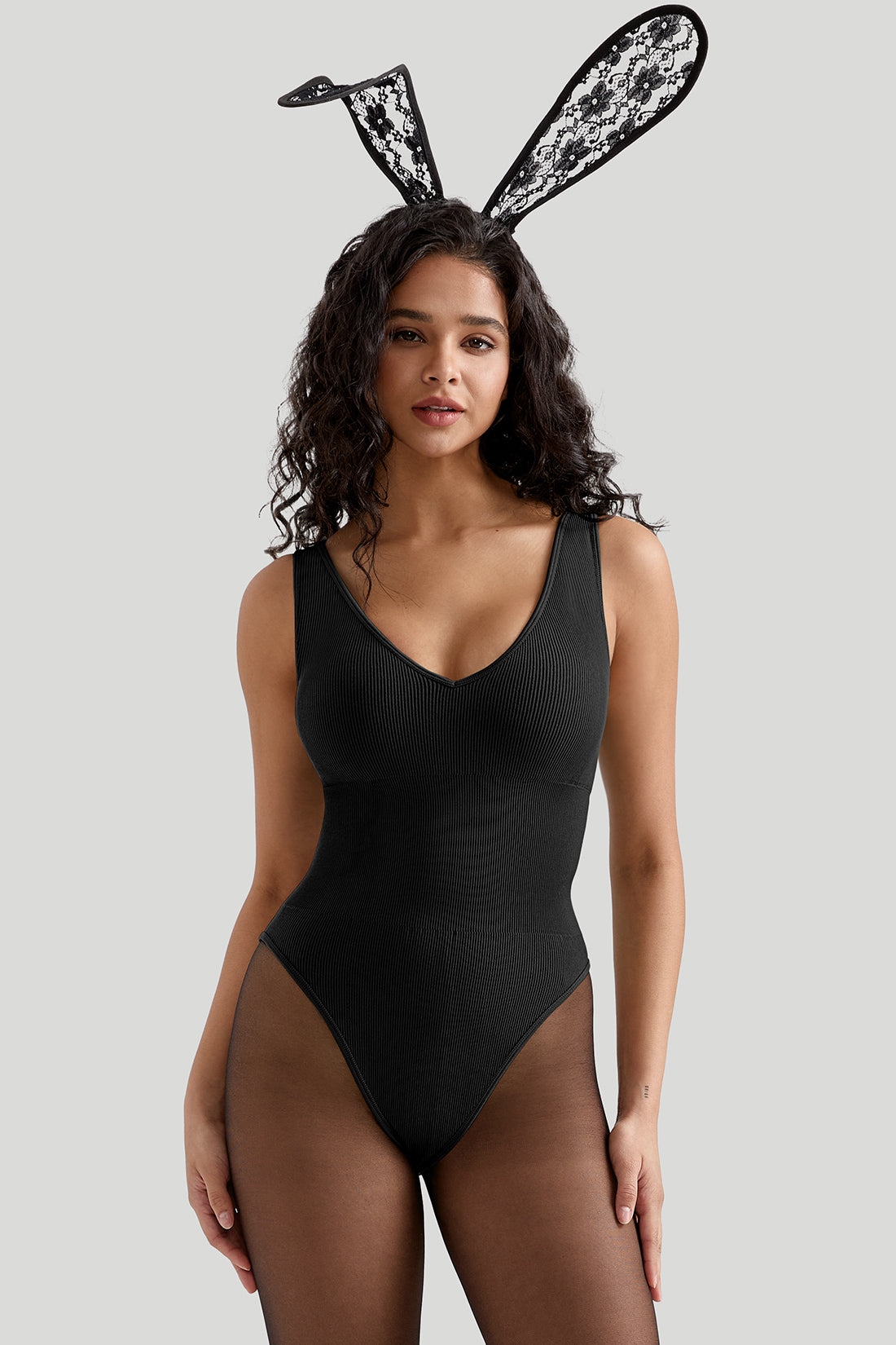 *Market-leading*Comfortable Deep V-Neck bodysuit