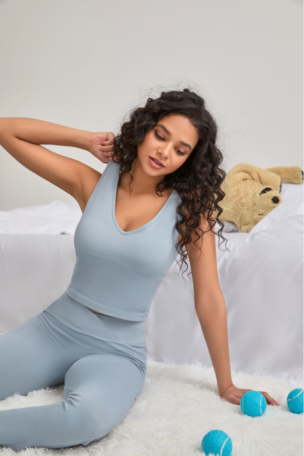 *Market-leading*Comfortable Deep V-Neck Tank Top and legging Set