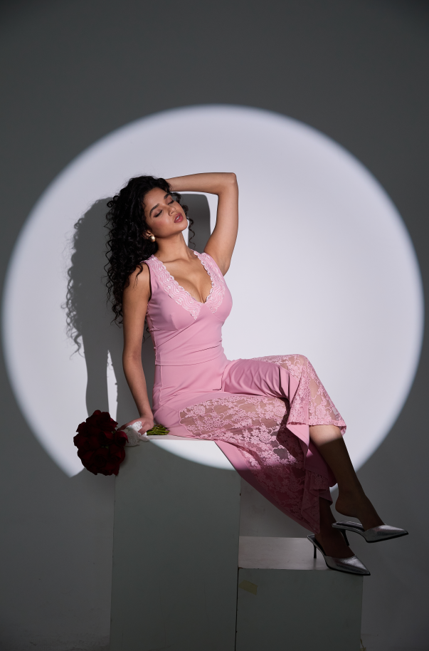 *Market-leading*Comfortable Sleeveless top and Lace Wide-leg Set